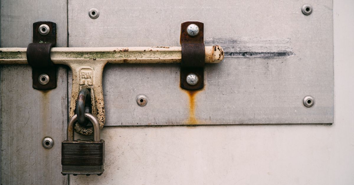 locksmith service technician — Expert Locksmith Pros